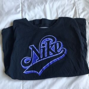 purple and black Y2K nike tee💜🖤